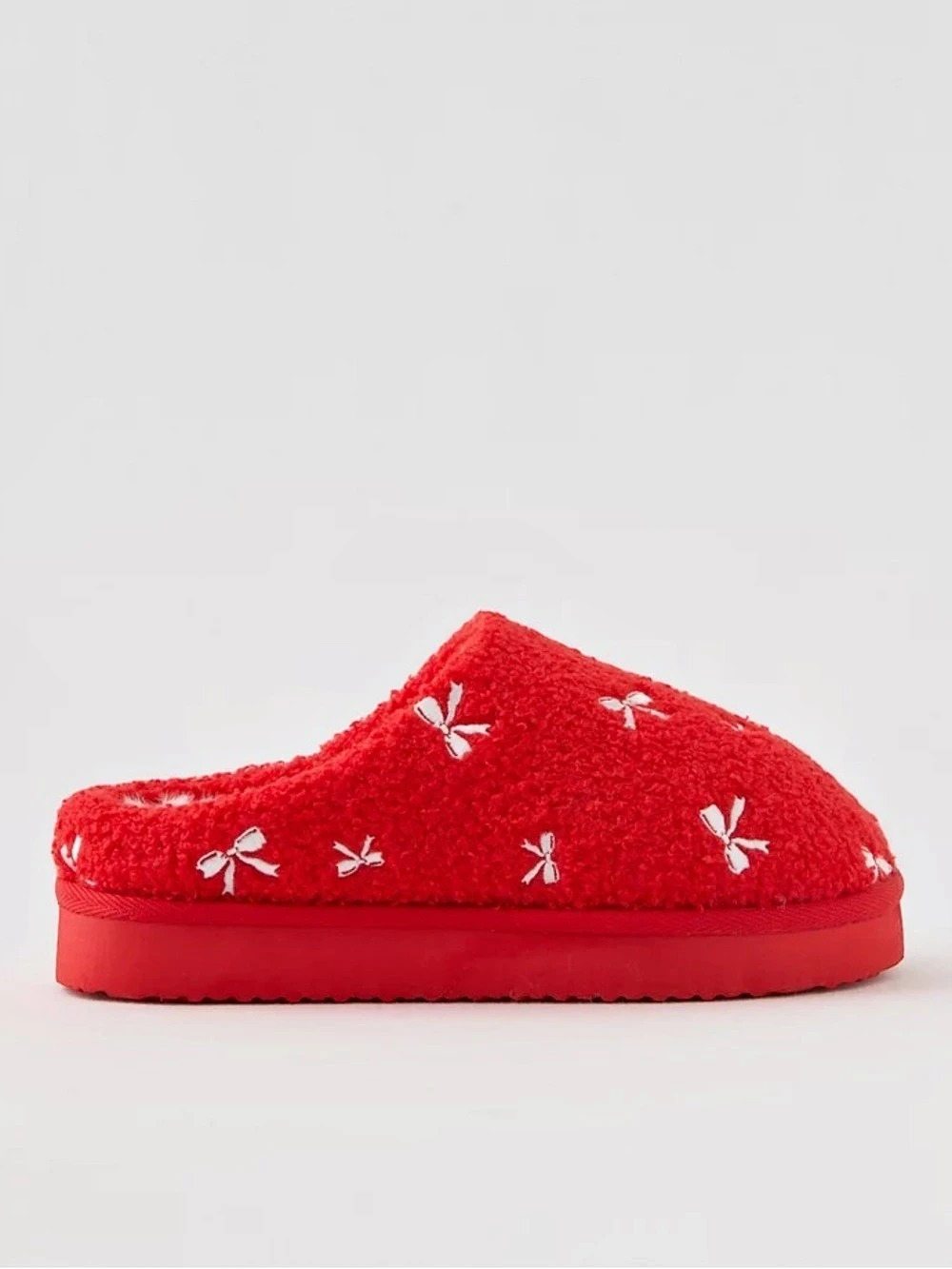 NWT Aerie Sherpa Scuff Slippers Women’s 9 Red Bow